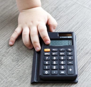 How is Arizona child support calculated?